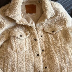 Levi's Premium White Sherpa Jacket teddy bear cozy coat